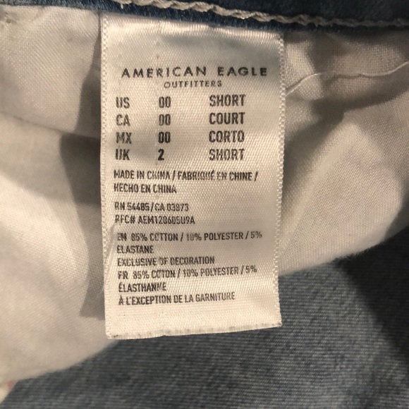 Light blue semi ripped American Eagle Jeans - Picture 4 of 4